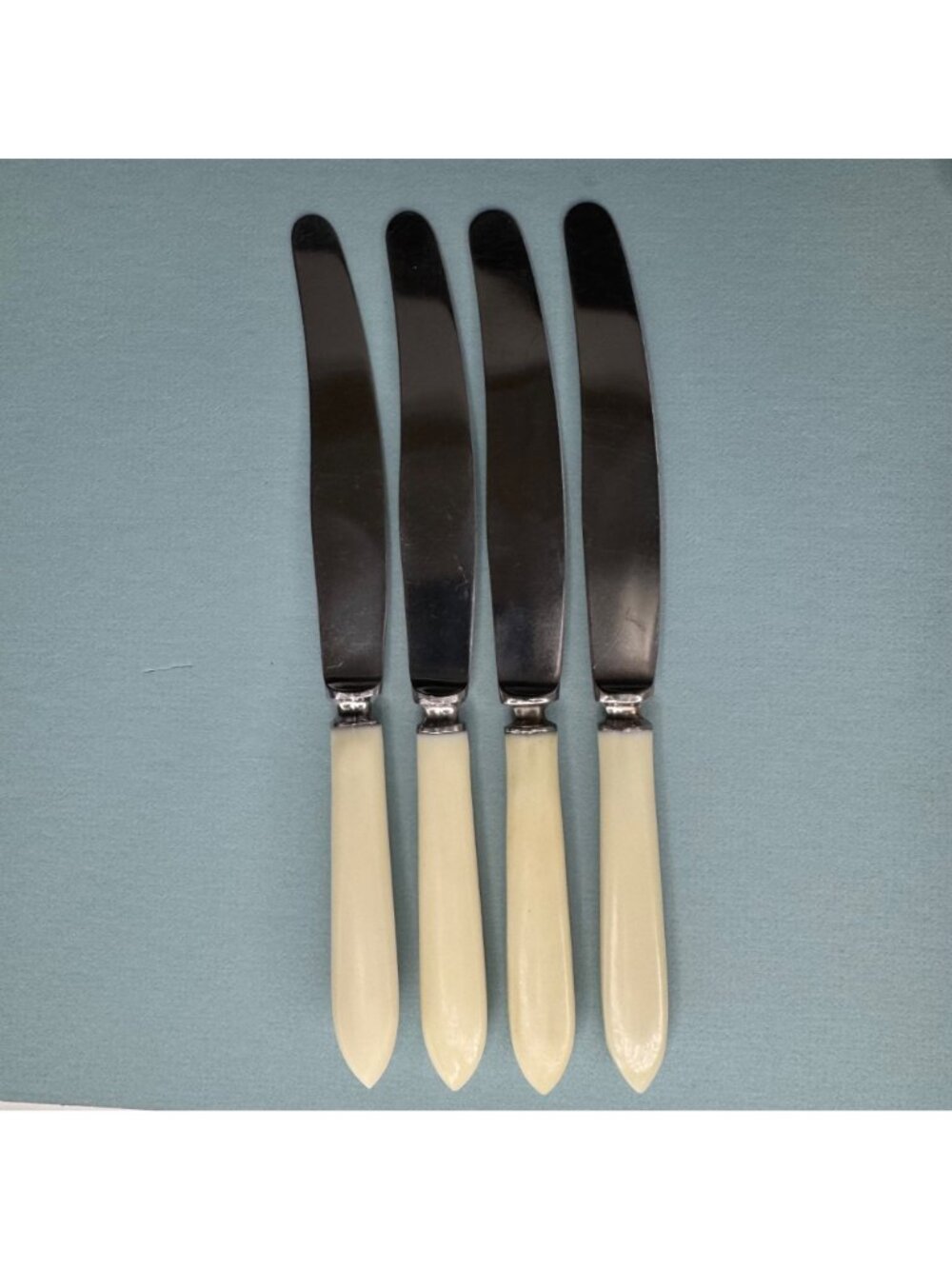 4 Vtg Russian USSR Soviet StainlessSteel Bakelite Handle Knives Cutlery Flatware - Picture 5 of 10